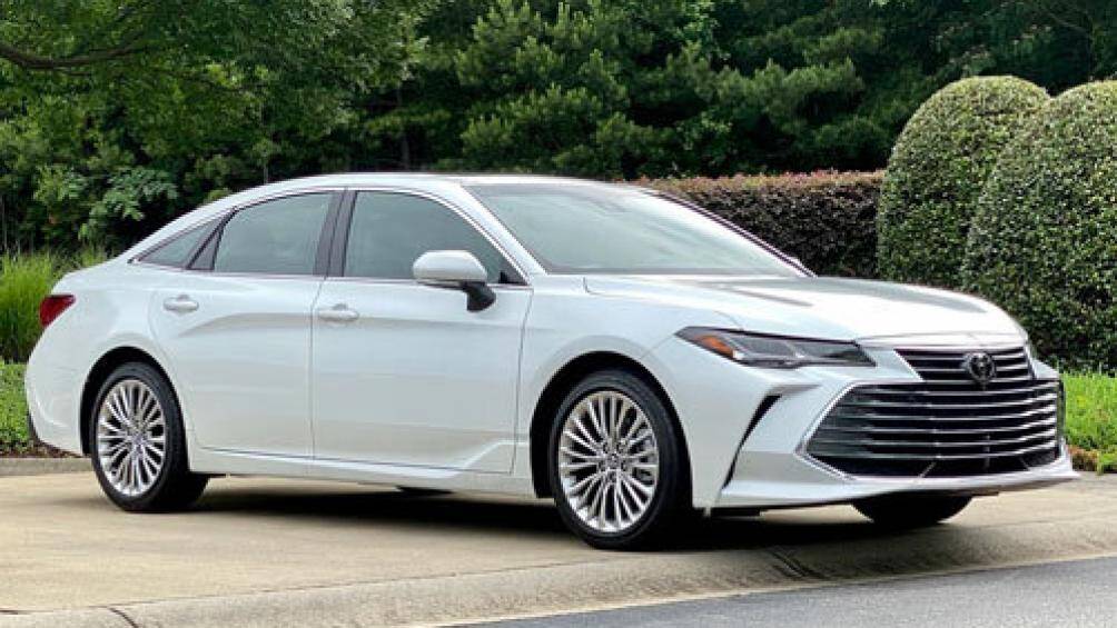 Xe cỡ lớn nhất cho gia đình: Toyota Avalon 2020