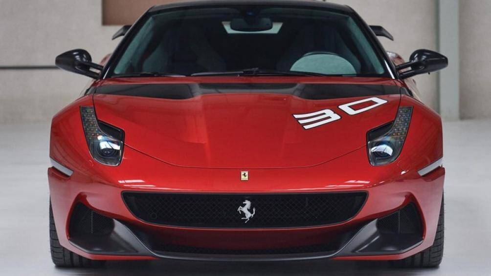 Chiếc xe có một số chi tiết được mượn từ 599XX và 458 Italia nhưng đa phần đều sở hữu thiết kế mới, khác biệt so với những chiếc Ferrari khác