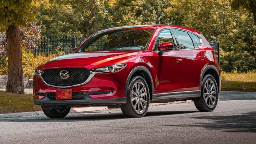 8. Mazda CX-5 2020 (giá khởi điểm: 25.190 USD)