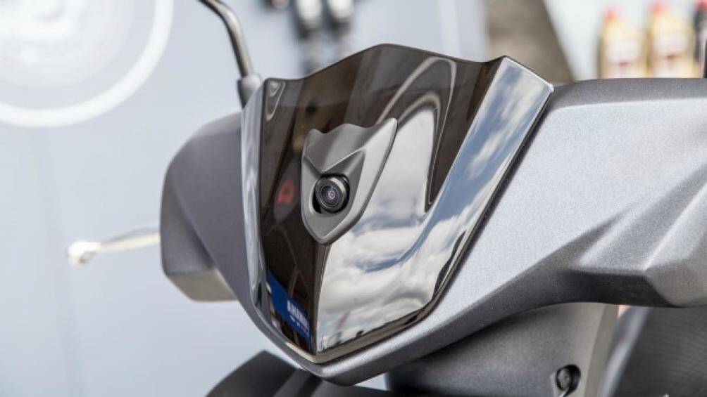 Phần mặt nạ xe rất ấn tượng