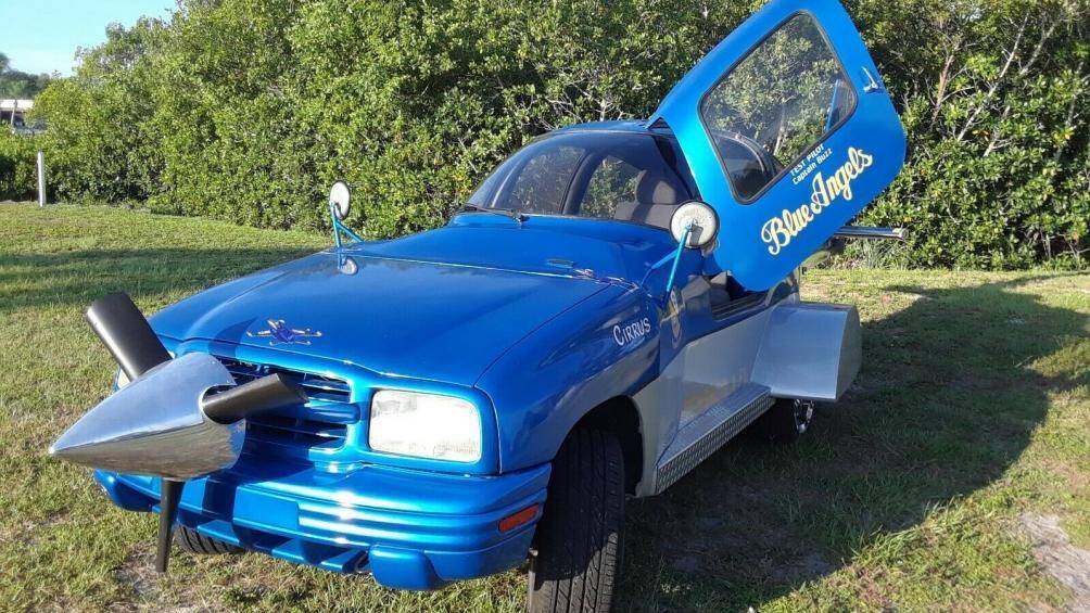 Xe đang được rao bán trên eBay với giá bán 9.700 USD (tương đương 224 triệu đồng).