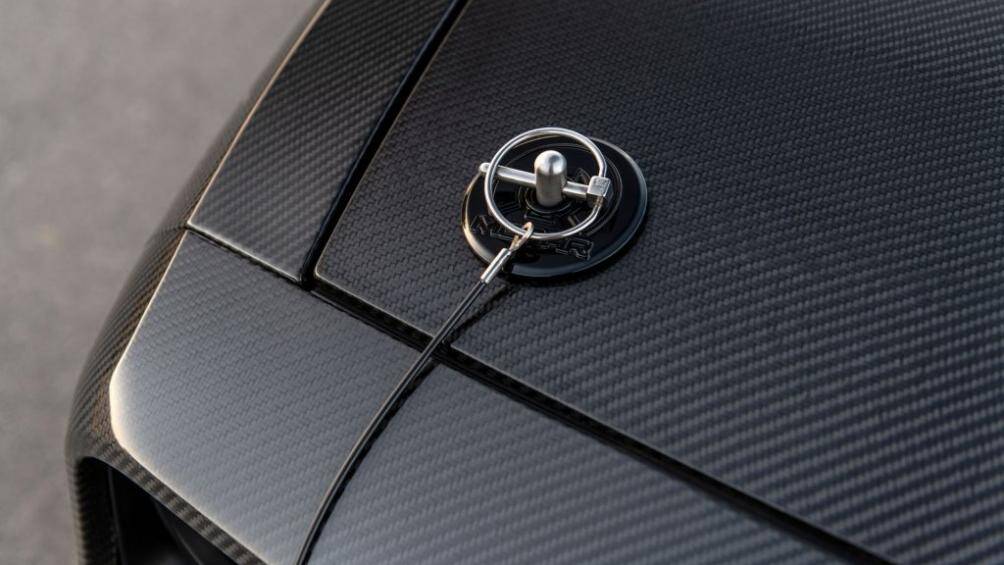 Động cơ này trên Dodge Demon có công suất cực đại 808 mã lực và 917 Nm mô-men xoắn nhờ vào việc sử dụng bộ siêu nạp có dung tích lên đến 2,7 lít