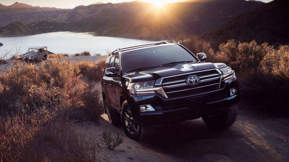 Giá bán của phiên bản Heritage Edition 7 chỗ sẽ được công bố sau. Phiên bản này dự kiến sẽ bắt đầu sản xuất từ tháng 9 tới