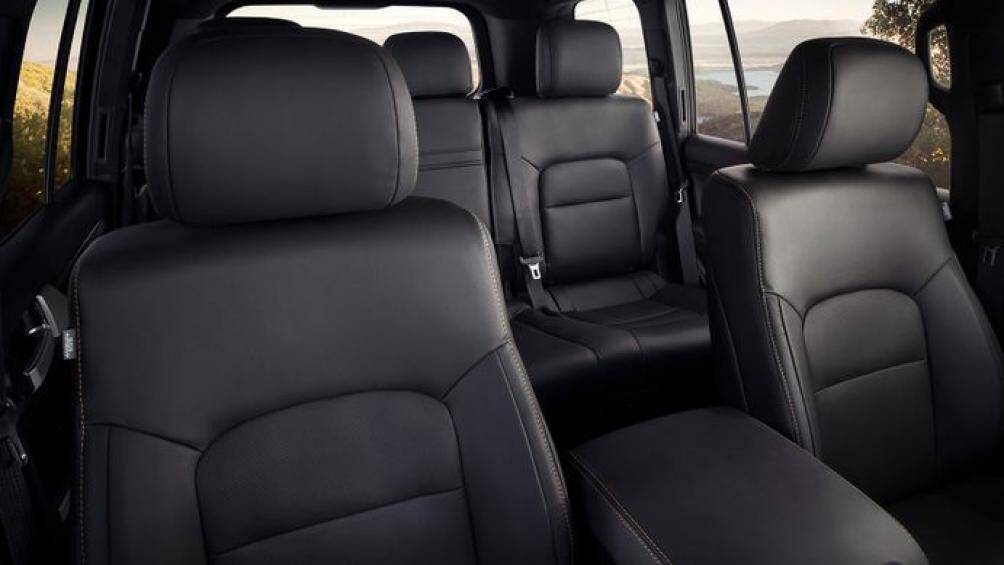 Do sử dụng điều hoà tự động 4 vùng nên 2 hành khách ngồi phía sau có thể lựa chọn mức độ điều hoà tuỳ thích