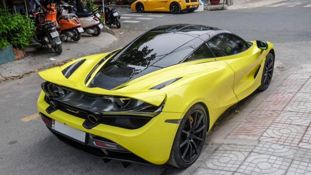 Khi vận hành ở vận tốc 200 km/h và xe gặp chướng ngại vật, hệ thống phanh đĩa nói trên chỉ mất 117 mét để dừng xe lại hoàn toàn