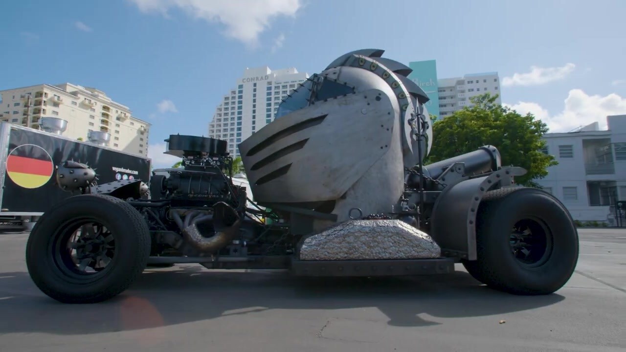 Medieval One (hoặc Medieval 1) còn được biết đến là High-Speed Helmet hoặc đơn giản hơn là Helmet Car