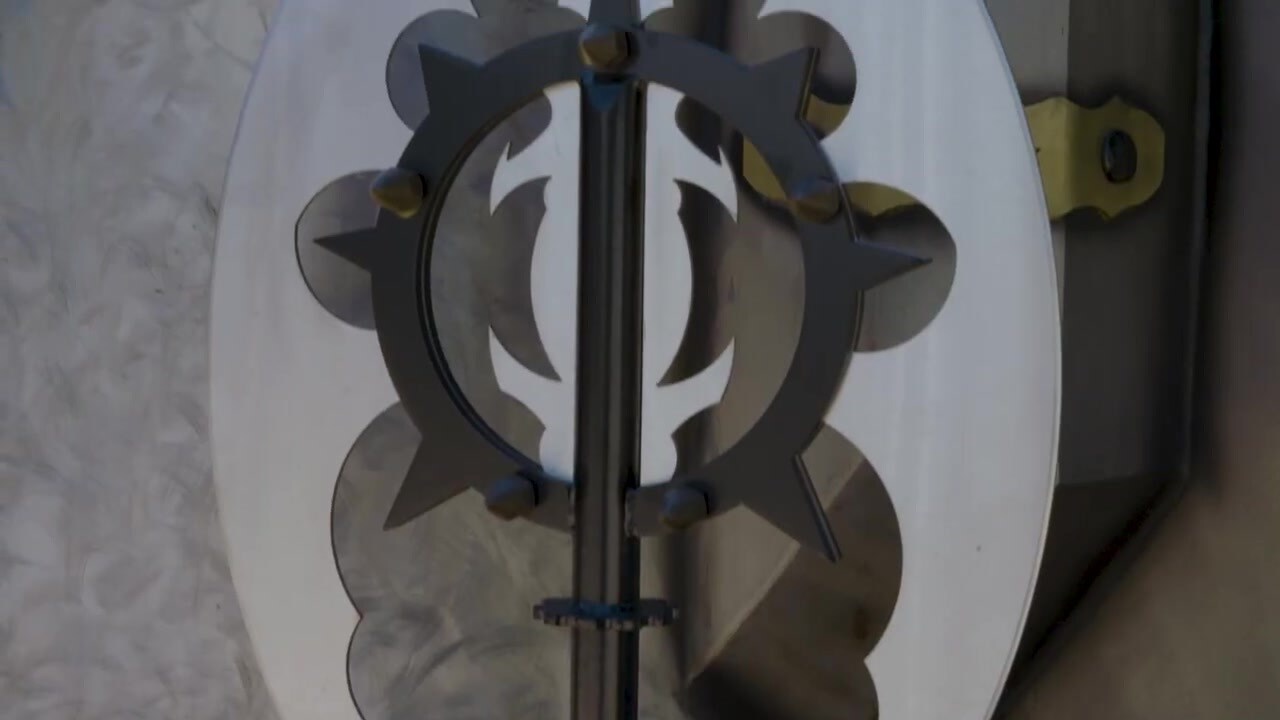 Bohata dự tính rằng riêng phần kim loại làm nên xe đã tốn khoảng 80.000 USD (tương đương 1,85 tỷ đồng)