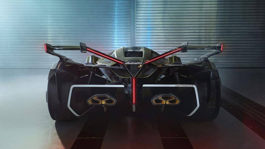 Không chỉ cả đèn trước và đèn hậu có tạo hình định dạng chữ Y mà yếu tố này còn được nhấn mạnh ở phần đuôi xe