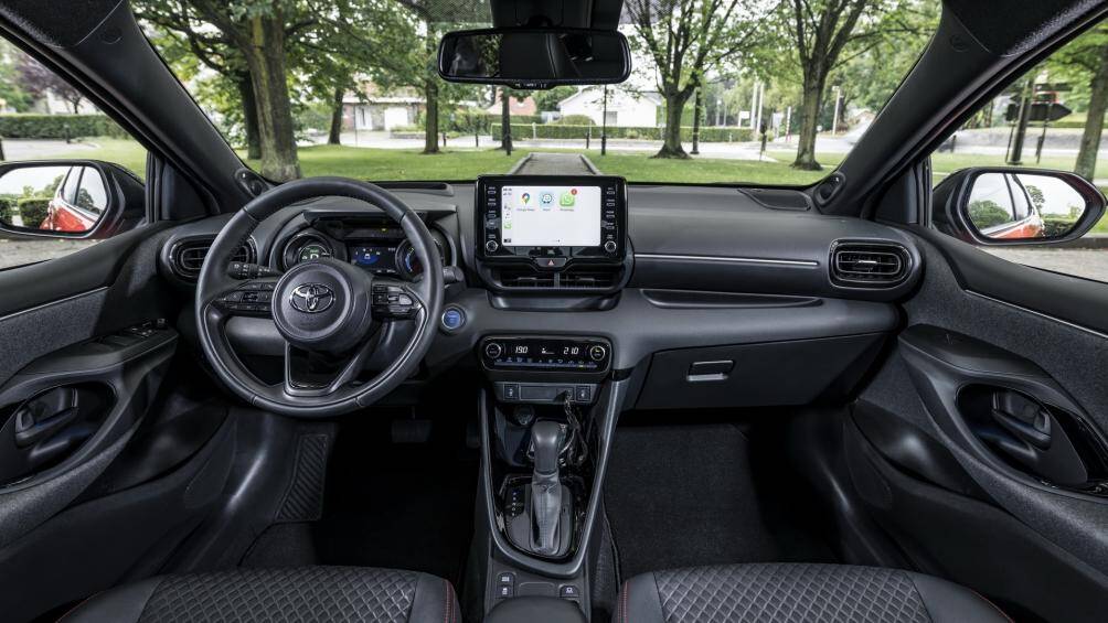 Tất cả các phiên bản đều trang bị màn hình giải trí có thể kết nối Android Auto hoặc Apple Car Play. Xe cũng trang bị dàn âm thanh 8 loa đến từ JBL