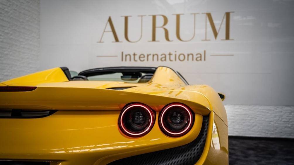 Mui xếp cứng của F8 Spider có thể đóng hoặc mở mui trong khoảng thời gian 14 giây hoặc vẫn có thể thực hiện ngay khi xe ở tốc độ dưới 50 km/h