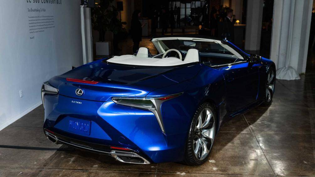 Boys & Girls Clubs of America là tổ chức tập trung vào việc tạo ra các chương trình sau giờ học cho trẻ em và thanh thiếu niên trên toàn nước Mỹ