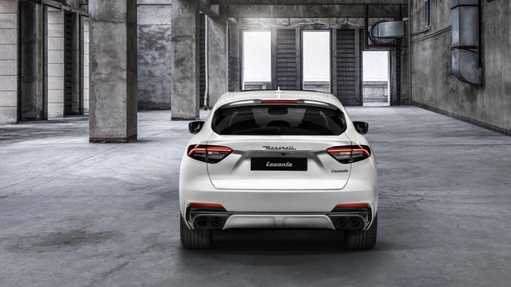 Ghibli và Quattroporte Trofeo sẽ được lắp ráp tại nhà máy Avvocato Giovanni Agnelli (AGAP) tại Grugliasco (Turin), và Levante Trofeo tại nhà máy Mirafiori (Turin) ở Ý