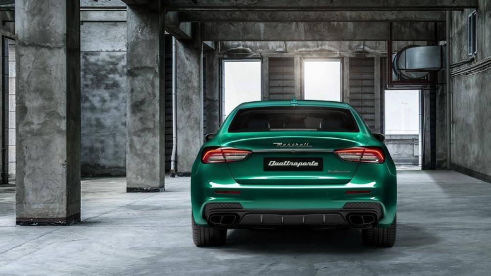 Ghibli và Quattroporte Trofeo là hai dòng sedan nhanh nhất của Maserati từ trước đến nay với tốc độ tối đa lên tới 326 km/h