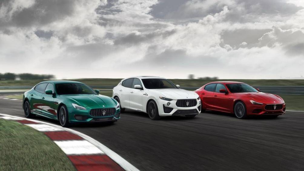 Để nhấn mạnh Maserati là biểu tượng nước Ý, Maserati đã dùng những màu sắc của cờ Ý để làm tông màu chủ đạo cho ba mẫu xe ra mắt lần này