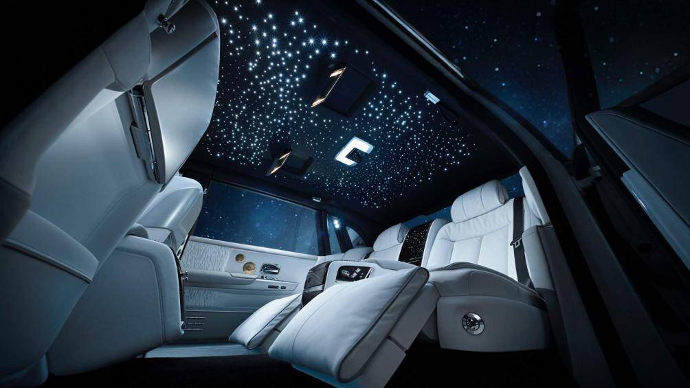 Trước đây, một chiếc Phantom tương tự được rao bán tại thị trường Trung Đông với mức giá là gần 735.000 USD, tương đương 16,9 tỷ đồng