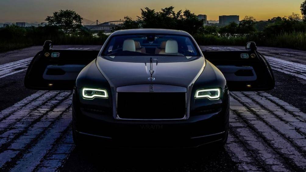 Tháng 6/1919, hai phi công người Anh John Alcock và Arthur Brown đã hoàn thành chuyến bay xuyên Đại Tây Dương đầu tiên trong lịch sử nhân loại