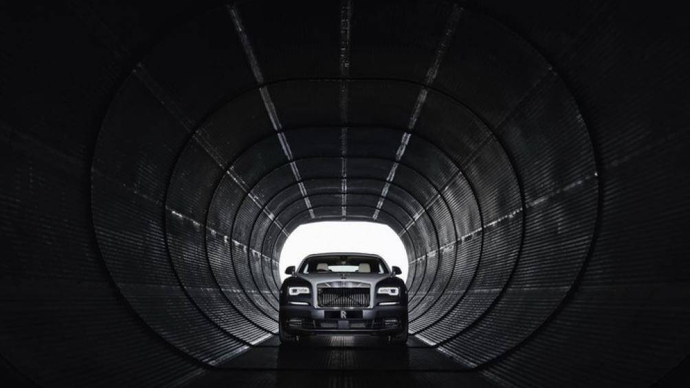 Một trong số 50 chiếc xe đặc biệt này đã có mặt tại showroom ở Kuala Lumpur và được khách hàng liên hệ để sở hữu với mức giá 3,3 triệu Ringgit (18,24 tỷ đồng)