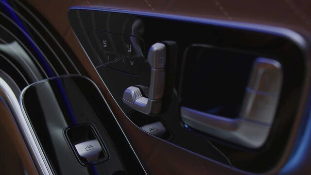 Giờ đây, hãng tập trung hé lộ các tính năng sang trọng và tiện nghi của xe