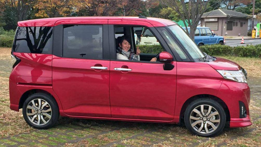 9. Toyota Roomy (doanh số: 6.528 chiếc)