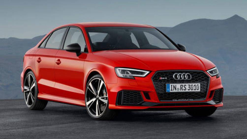 3. Audi RS 3 Sedan 2020 (giá khởi điểm: 56.200 USD, thời gian tăng tốc từ 0-96 km/h: 3,9 giây)