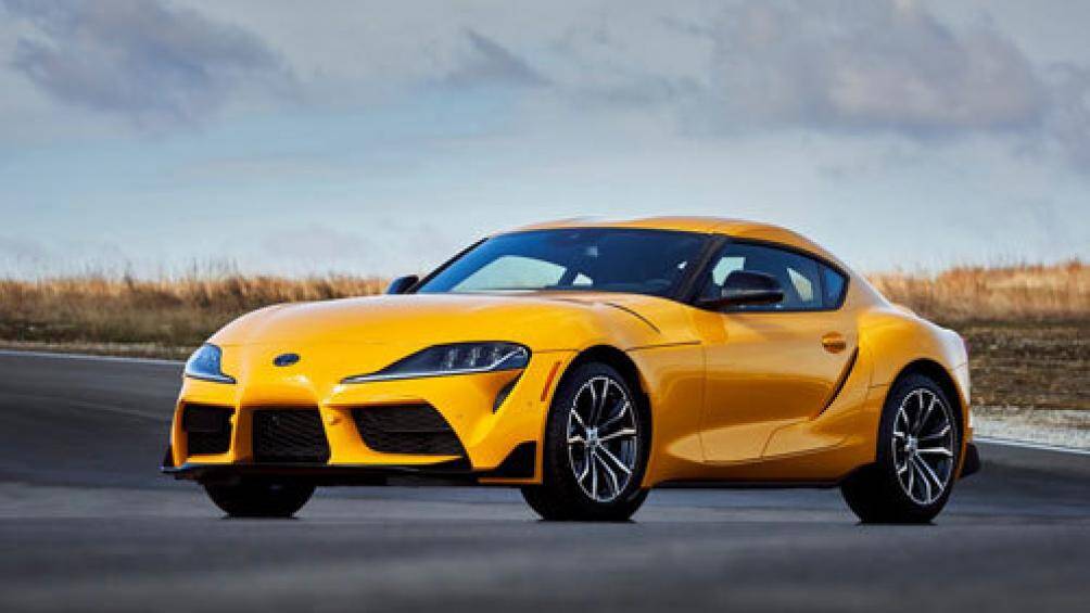 4. Toyota Supra 3.0 2021 (giá khởi điểm: 50.990 USD, thời gian tăng tốc từ 0-96 km/h: 4 giây)