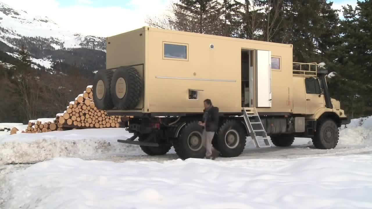 Không gian nội thất mới thật sự là điểm đáng tiền bởi nó là một căn nhà thông minh trên bánh xe với cả tấn công nghệ bên trong