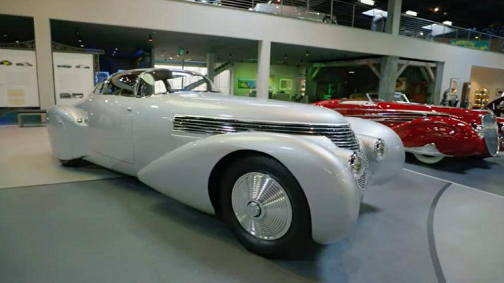 Cỗ máy đẹp khó tin hiện đang được trưng bày tại Viện bảo tàng Ô tô Mullin