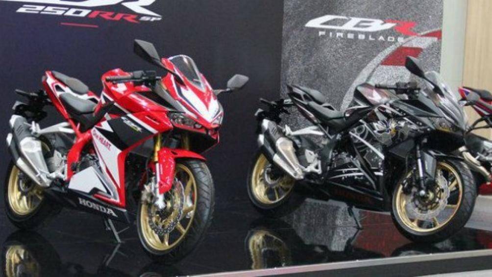 Mới đây, nhà phân phối PT. Astra Honda Motor (AHM) đã tung ra sản phẩm mới mang tên Honda CBR250RR SP 2021 với nhiều trang bị hiện đại