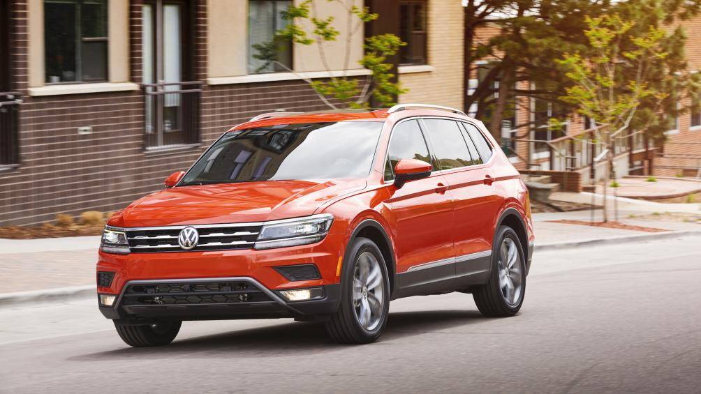 9. Volkswagen Tiguan
Mẫu xe gầm cao nổi tiếng đến từ Đức đứng ở vị trí thứ 9 với 47.500 xe được bán ra trong 6 tháng đầu năm 2020 tại Mỹ. Tại Việt Nam xe đang được nhập khẩu nguyên chiếc từ Mexico và phân phối chính hãng