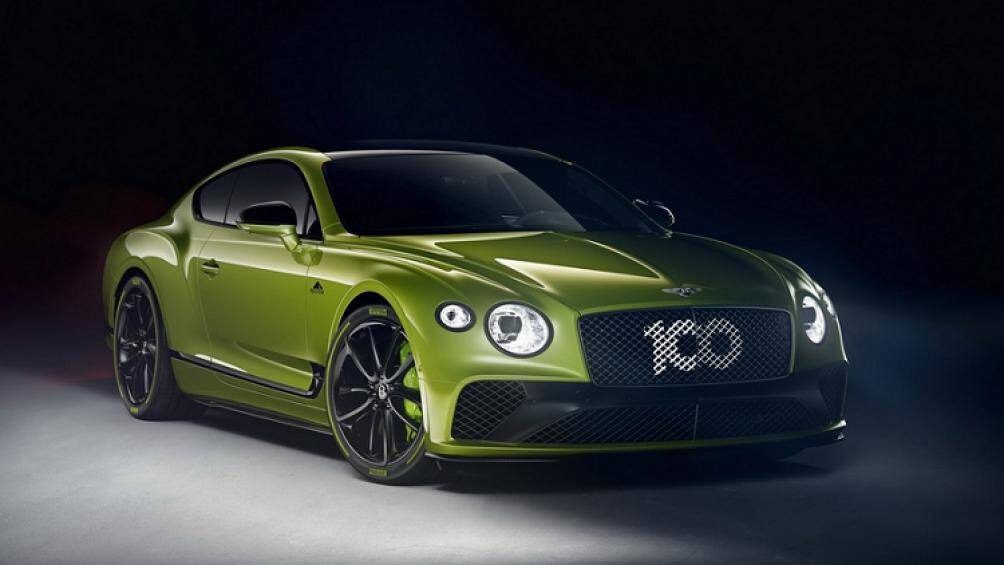 Hãng xe Anh quốc vừa ra mắt phiên bản giới hạn Bentley Pikes Peak Continental GT 2021 với màu xanh lá nổi bật