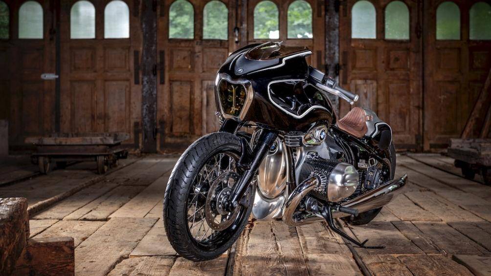 Bernard Nauman là một trong những tay độ xe hai bánh nổi tiếng của Áo biệt danh “Blechmann” (người thiếc)