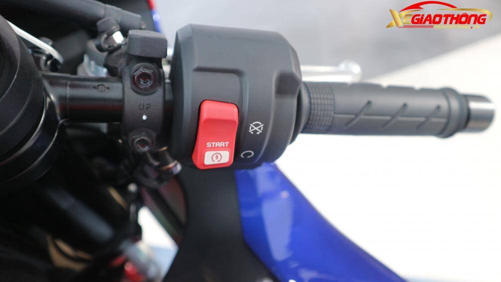 Công tắc bật/tắt máy tạm thời