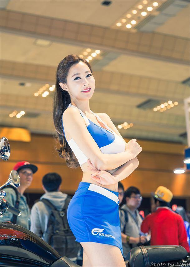 Người đẹp sở hữu chiều cao lên tới 173cm cùng với số đo lý tưởng. Vì vậy không khó hiểu khi cô lọt vào mắt xanh của rất nhiều hãng xe