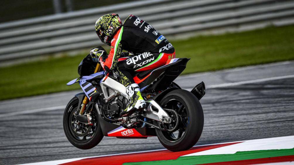 Aprilia Tuono V4 X là mẫu nakedbike mạnh nhất thế giới hiện nay. Xe có giá bán 41.669 USD, tương đương 965 triệu đồng