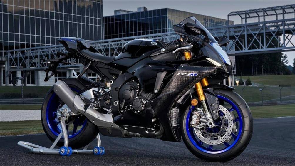 7. Yamaha YZF-R1M 2020
