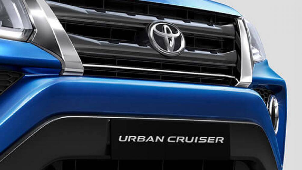 Nhìn từ phía trước, mẫu xe gầm cao Urban Cruiser khá giống với mẫu SUV cỡ trung Fortuner