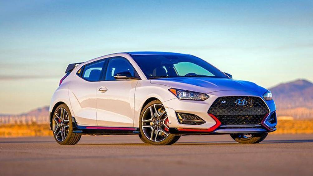 10. Hyundai Veloster N 2020 sử dụng động cơ 2.0L tăng áp cho công suất tối đa có thể lên đến 275 mã lực