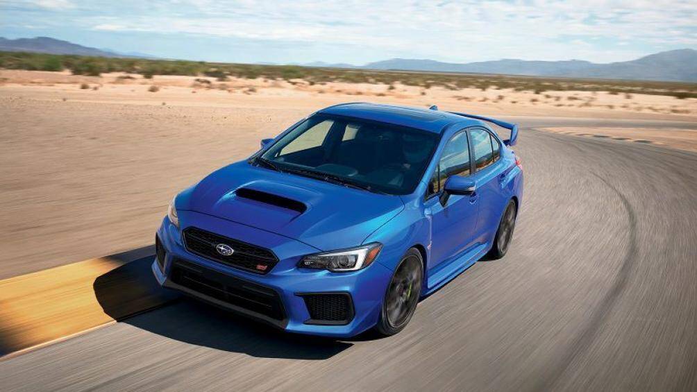7. Subaru WRX STI 2020 sử dụng động cơ 2.5 lít tăng áp cho công suất tối đa 310 mã lực