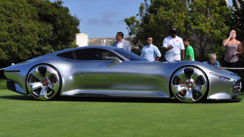 Mercedes-Benz AMG Vision Gran Turismo 2014 được sản xuất 5 chiếc.
Sau khi Daimler AG không ra mắt mẫu xe ý tưởng, một công ty của Mỹ là J&S Worldwide Heritage Holdings đã công bố sản xuất 5 chiếc xe.
Hai bản dành cho châu Âu, hai bản cho Trung Đông và một bản cho Mỹ