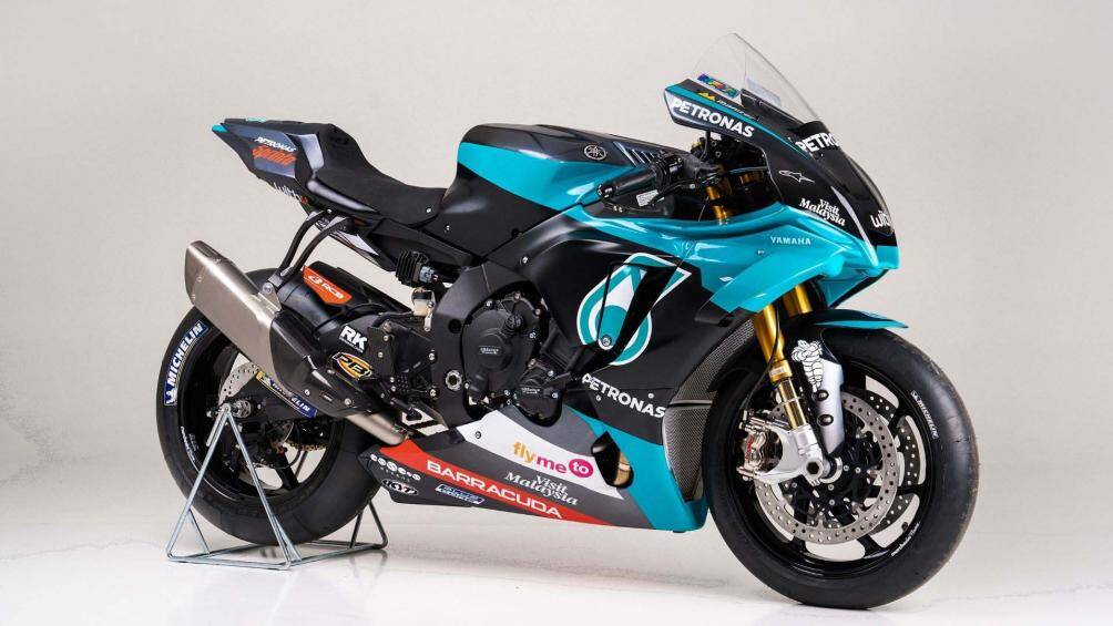 Yamaha mới đây đã cho ra mắt phiên bản mới của mẫu sportbike đầu bảng YZF-R1 có tên Petronas SRT với nhiều trang bị đường đua