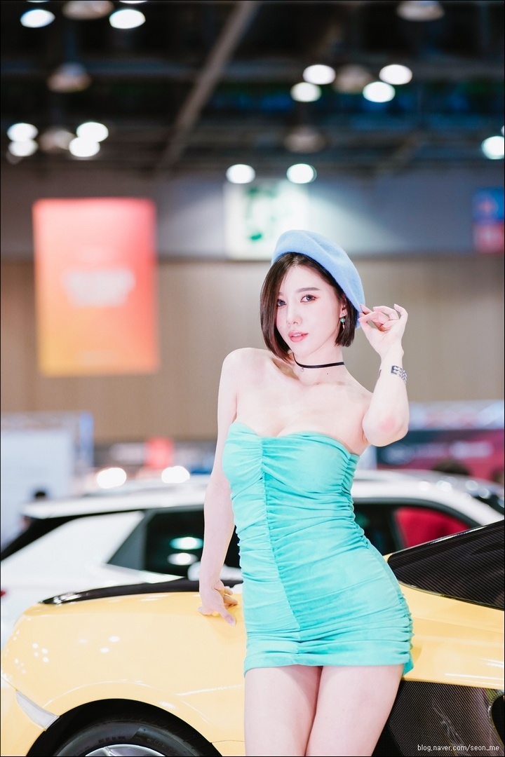 Tuy không có chiều cao nổi bật nhưng người mẫu xứ Hàn sở hữu một thân hình sexy, nóng bỏng