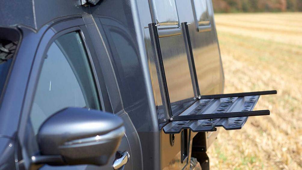 Tổng giá trị bản độ này lên đến 205.000 USD, trong đó 102.000 USD là của riêng các phụ kiện gắn thêm cũng như công sức Matzker bỏ vào dự án này