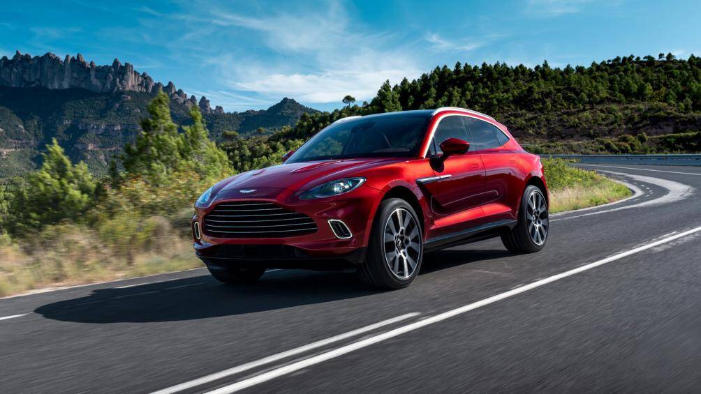 Aston Martin DBX được cho là một trong những siêu xe mới quan trọng nhất của năm 2020, xe sử dụng động cơ 4.0L V8