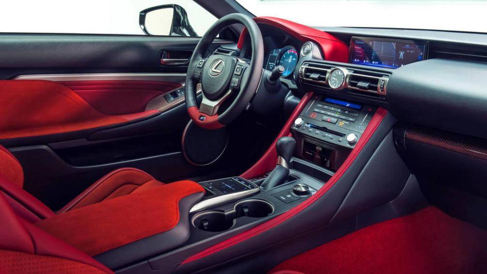 Lexus sẽ bắt đầu bán ra RC F 2021 và bản đặc biệt Fuji Speedway Edition vào mùa thu năm nay với giá bán chưa được tiết lộ