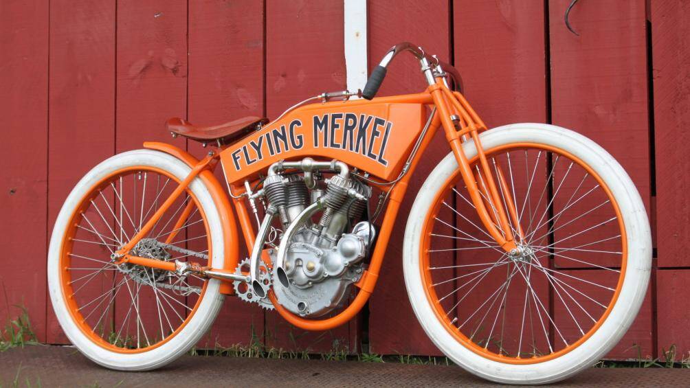 Flying Merkel Board Tracker 1911 cũng là một nhãn hiệu mô tô huyền thoại và nó có giá bán lên đến 385.000 USD