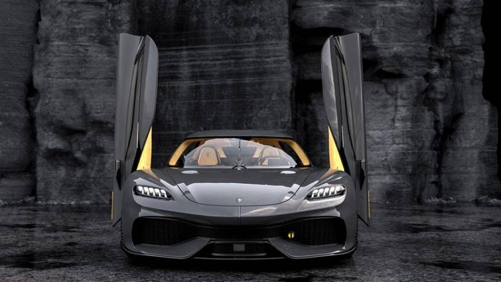 Điểm ngạc nhiên là chiếc Gemera này được mua ở showroom Alain Class Motor tại Dubai.