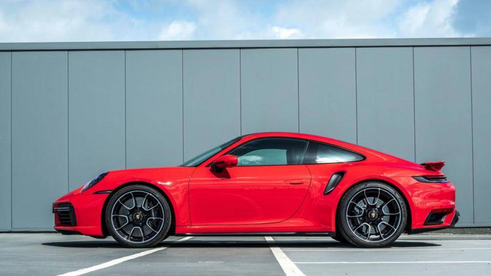 7. Porsche 911