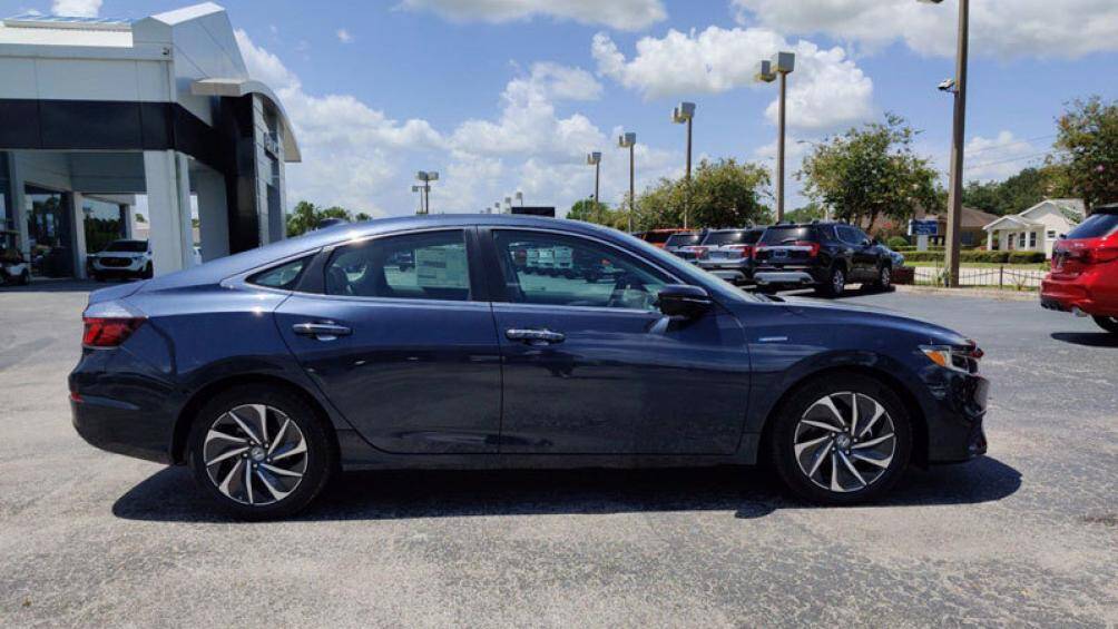 10. Honda Insight 2021 (điểm số: 8/10, giá khởi điểm: 22.930 USD)