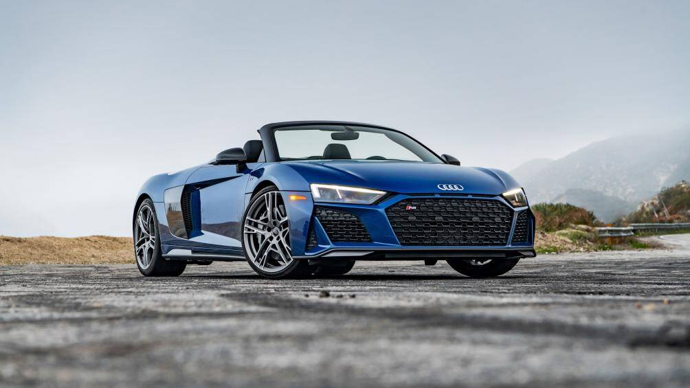 14. Audi R8 Spyder 2020 (giá khởi điểm: 182.100 USD)