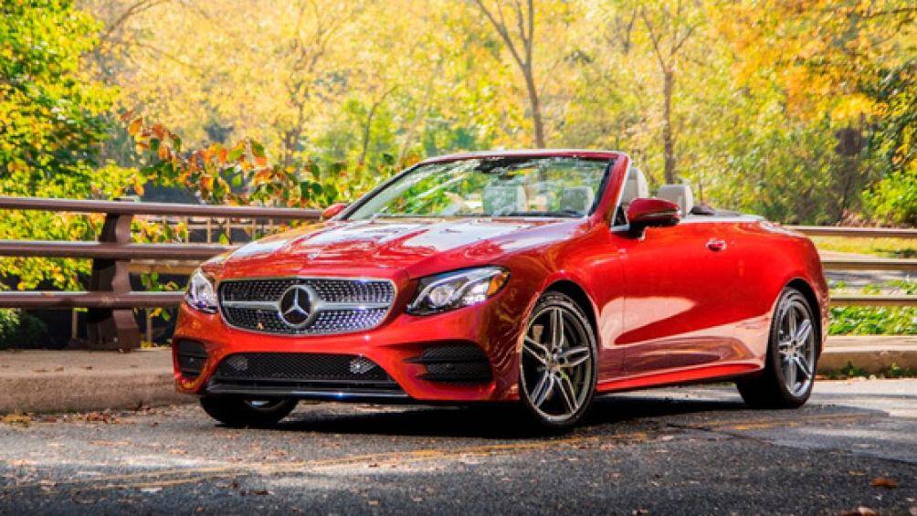 8. Mercedes-Benz E-Class Cabriolet 2020 (giá khởi điểm: 73.900 USD)